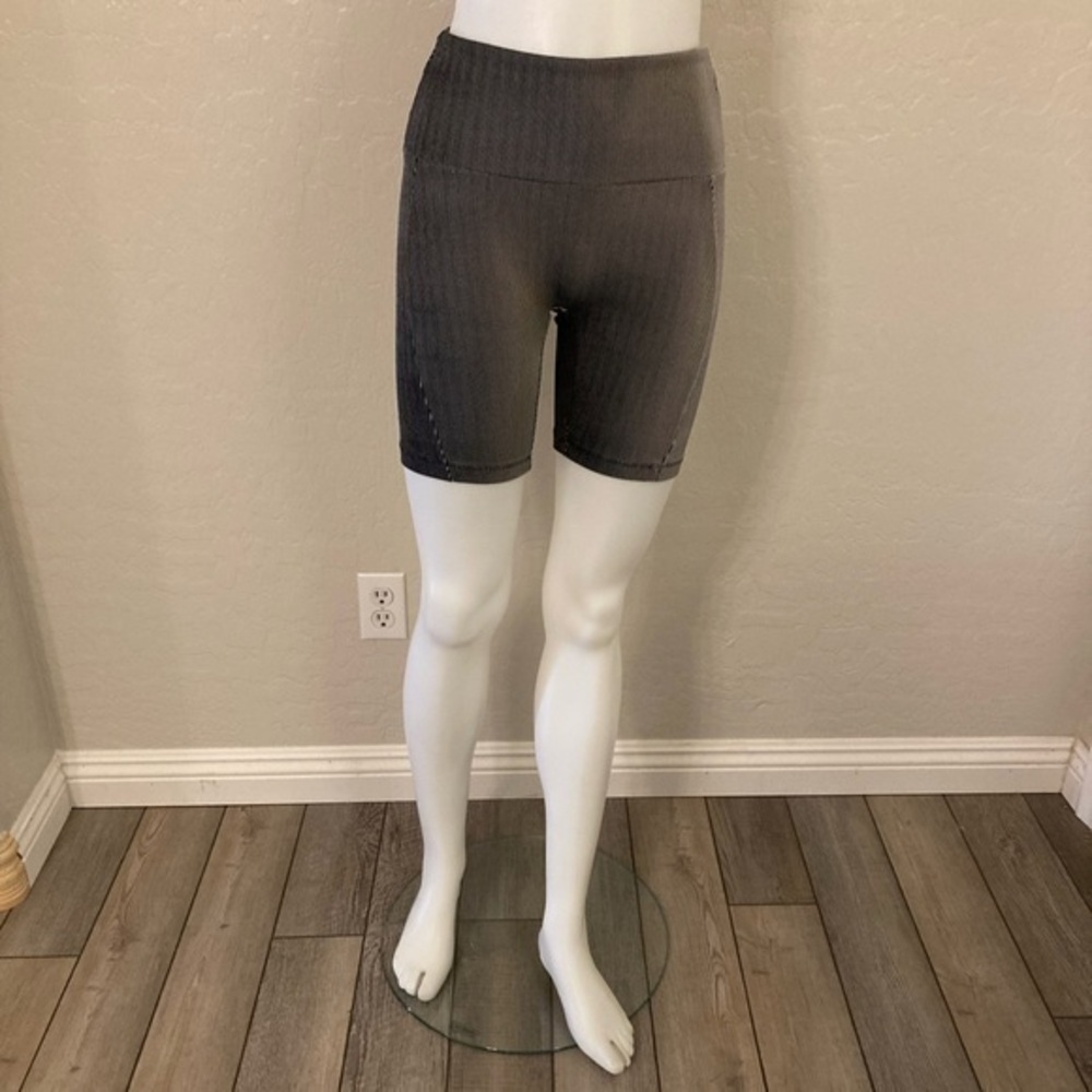ENVT Active Ribbed Koa Biker Shorts Black Medium
